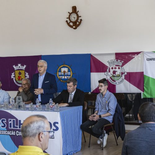 Mesa da sessão solene